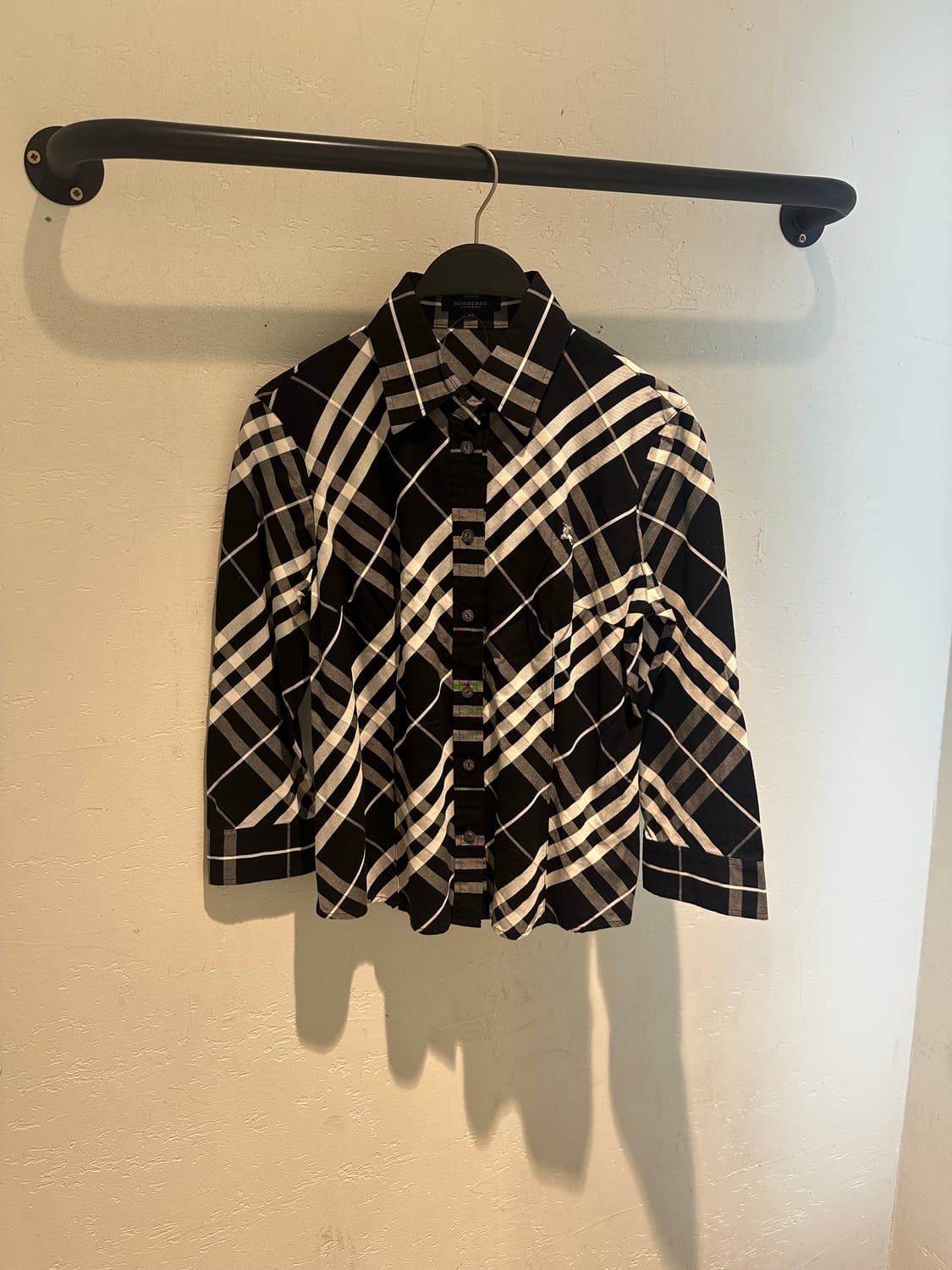 BURBERRY 버버리 블랙 노바체크셔츠💯 상품이미지3