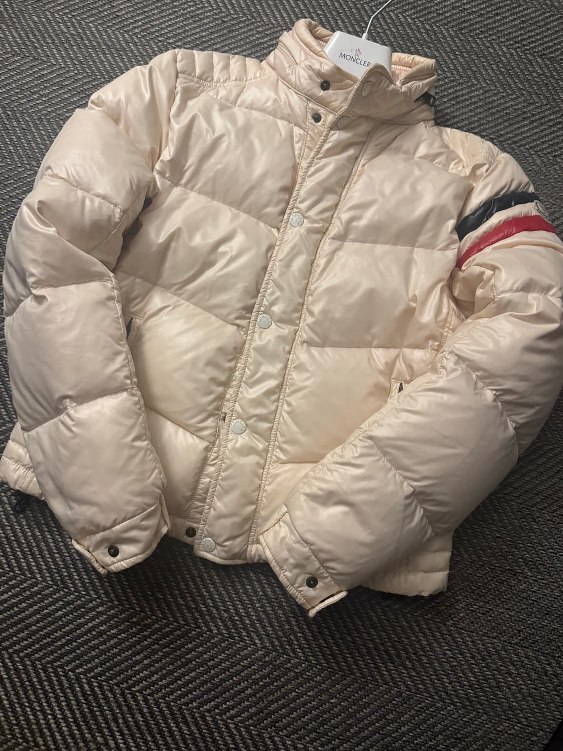 몽클레어 바이커 패딩 상품이미지3