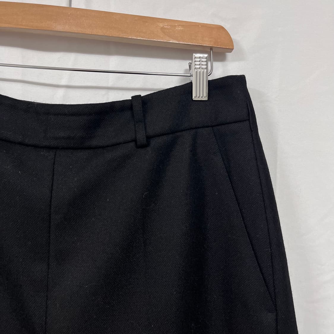 준지(Juun.J) 울 버뮤다 스커트 팬츠 상품이미지4