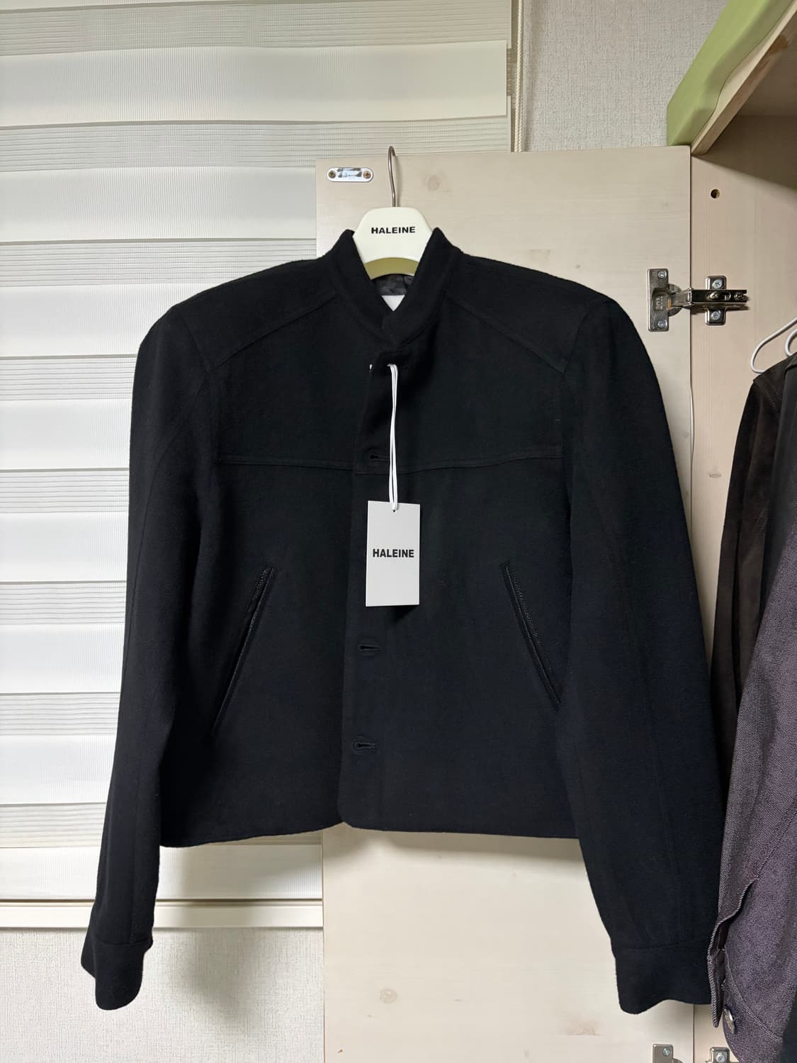 알렌느 스탠드 칼라 울 크롭 자켓 상품이미지3