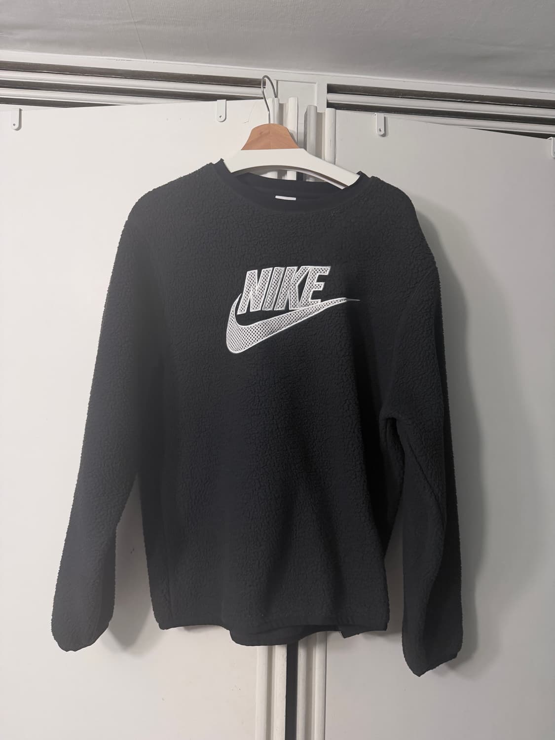 나이키 뽀글이 플리스 맨투맨 블랙 L 상품이미지1