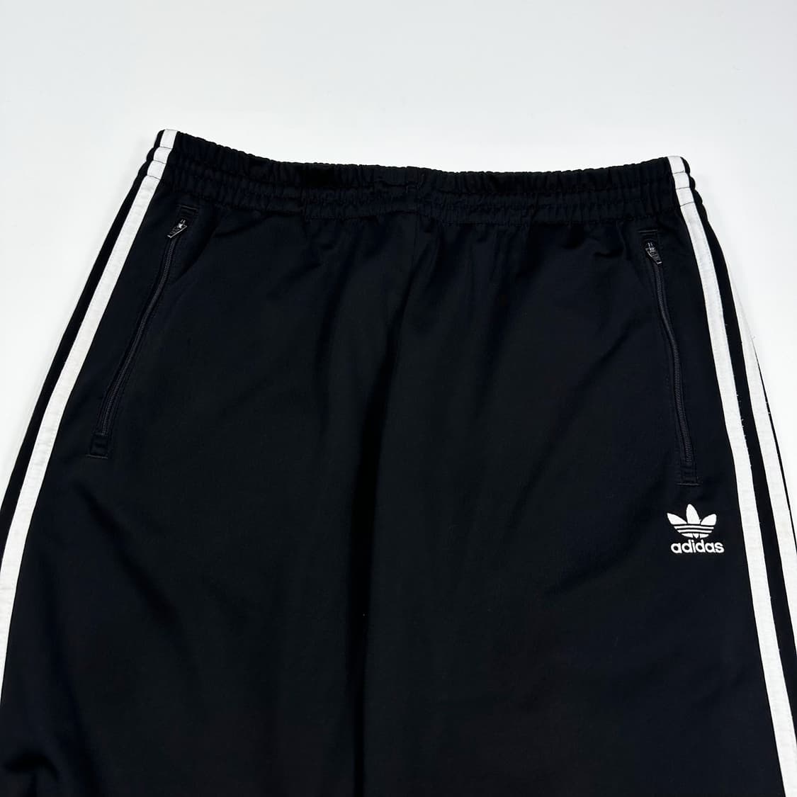 아디다스 파이어버드 블랙 츄리닝바지 (3XL) 상품이미지4