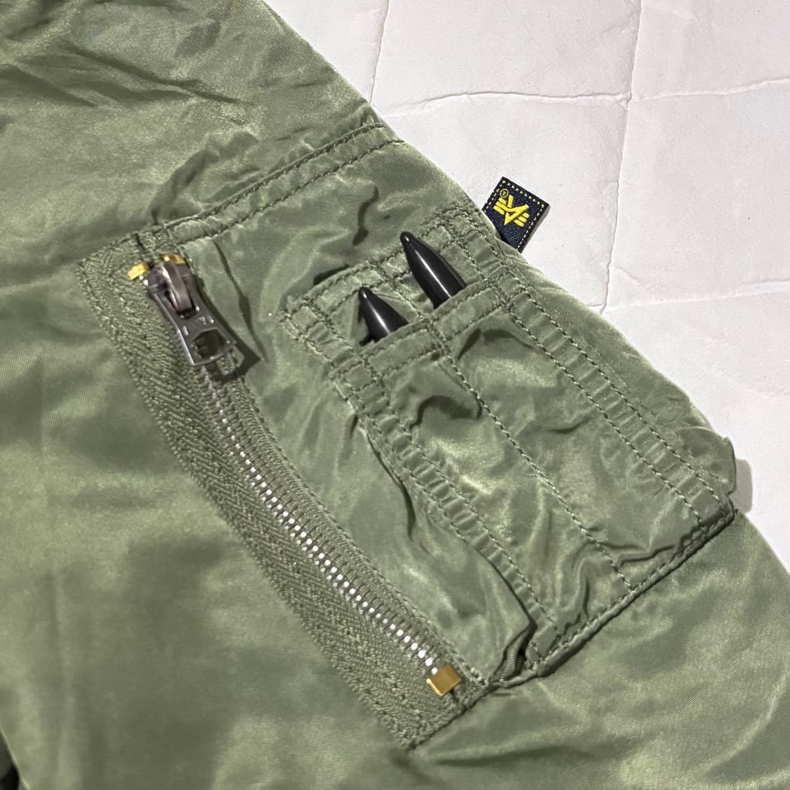 알파인더스트리 MA - 1 플라이트 자켓 세이지 그린 M사이즈(항공점퍼) 상품이미지5