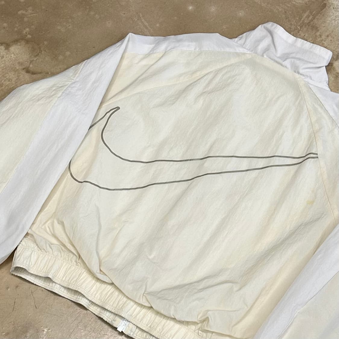 XL 나이키 여성용 화이트 배색 크롭 바람막이  상품이미지1