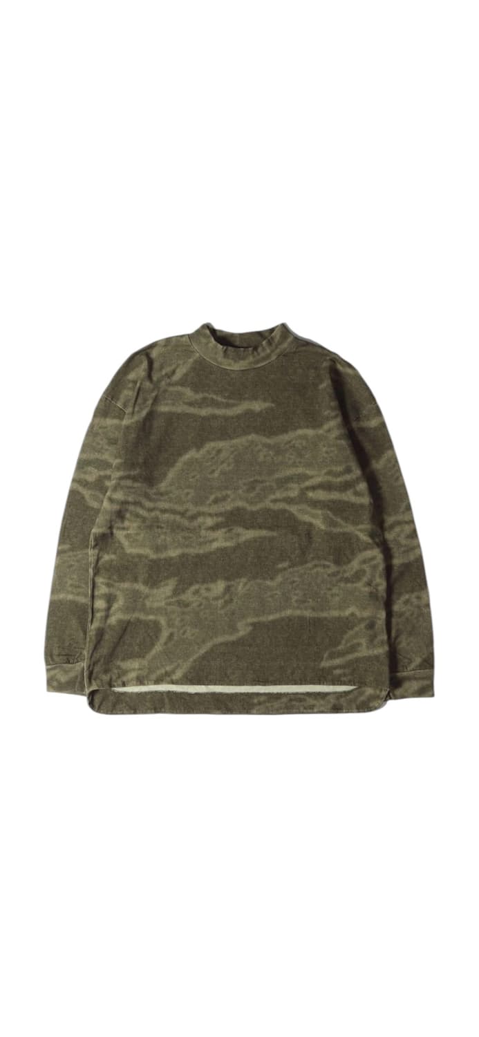 Yeezy Season 3 Camo Long-Sleeve 상품이미지1