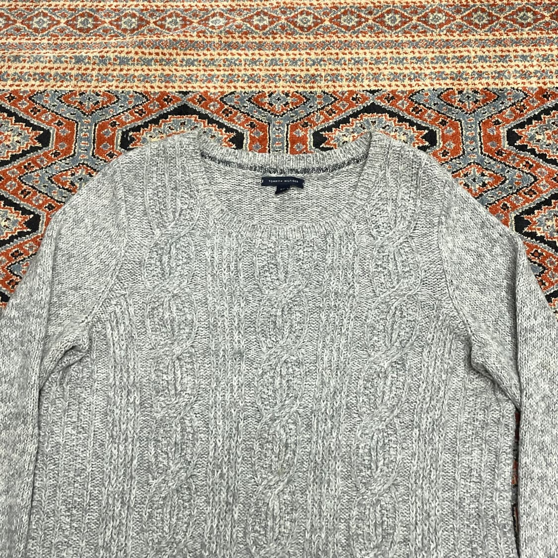 타미힐피거 그레이 꽈배기 아크릴혼방 니트 여성L 상품이미지2