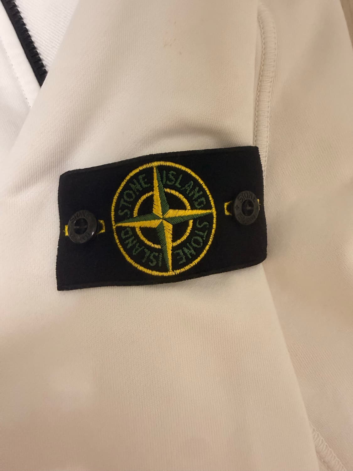 스톤아일랜드 흰색 후드집업 상품이미지2