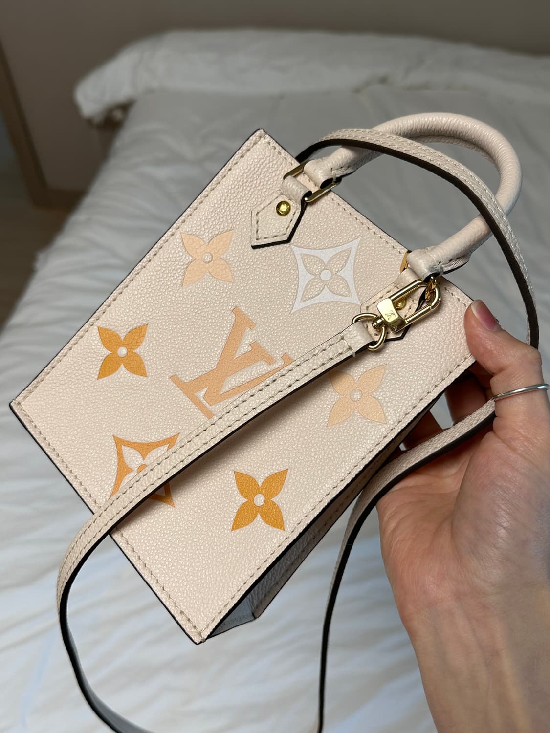 루이비통 앙프렝뜨 쁘띠 삭 플라 상품이미지5