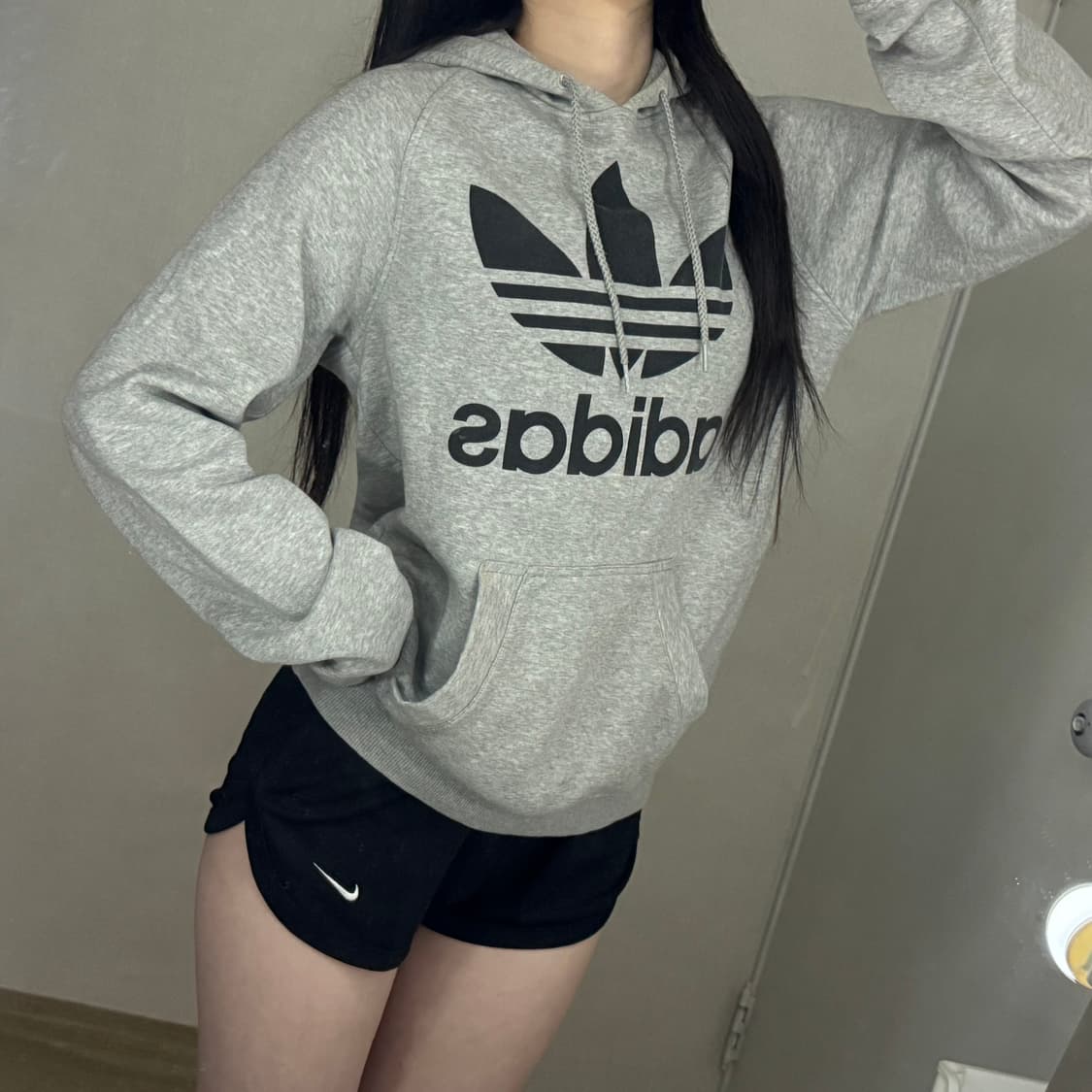 아디다스 불꽃 파이어버드 빅 로고 후드티 그레이 상품이미지3