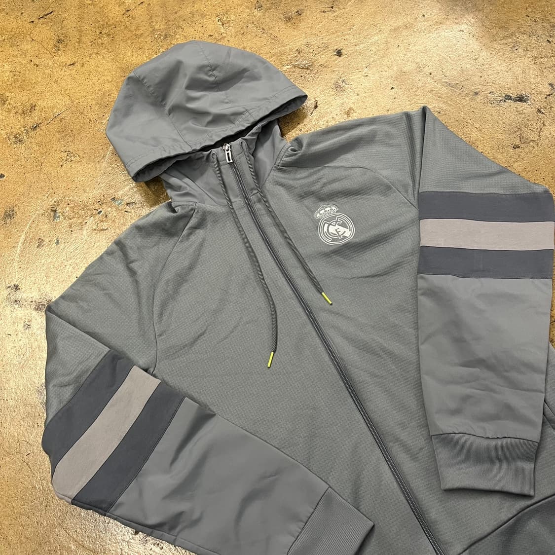 [정품/L] 아디다스 레알마드리드 후드집업 그레이 트레이닝 b16 상품이미지1