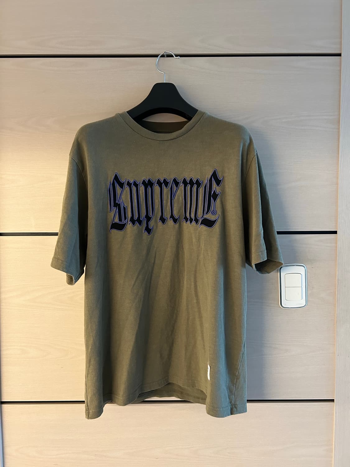 24ss Supreme 올드 잉글리쉬 티셔츠 상품이미지1