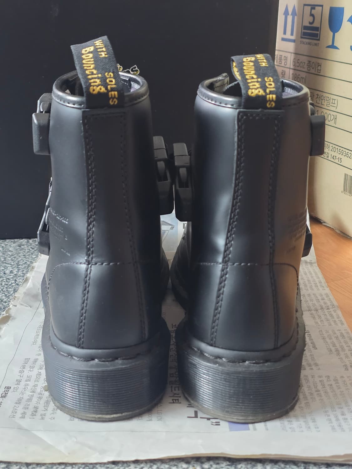 [UK6 250] 닥터마틴 x 더블탭스 WTAPS 1460 리마스터 부츠 상품이미지3