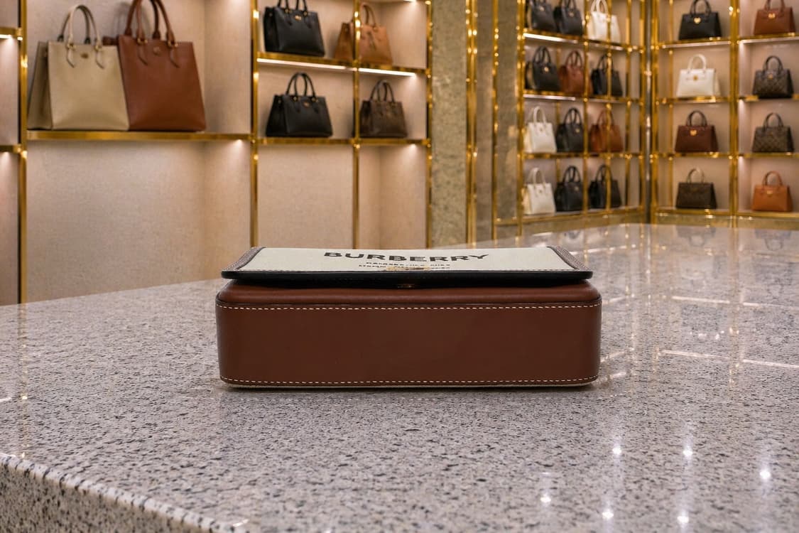 [A급] 버버리 호스페리 코튼 크로스백 미니 판매합니다!!! 상품이미지3