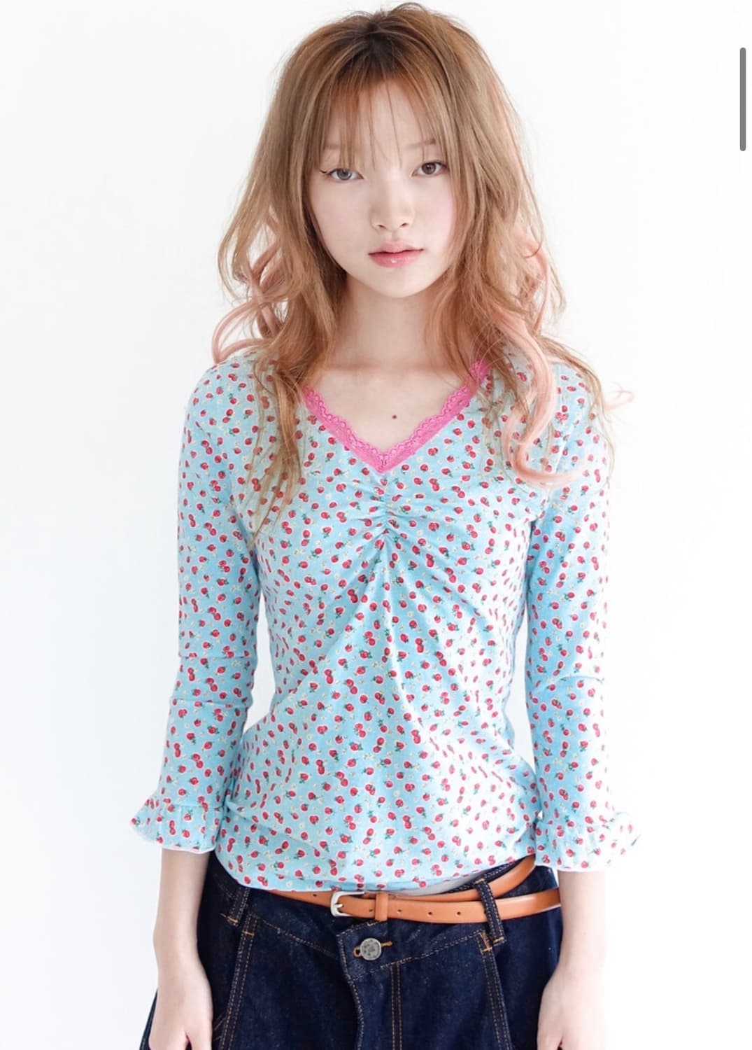 샵페어리 little strawberry lace top 상품이미지1