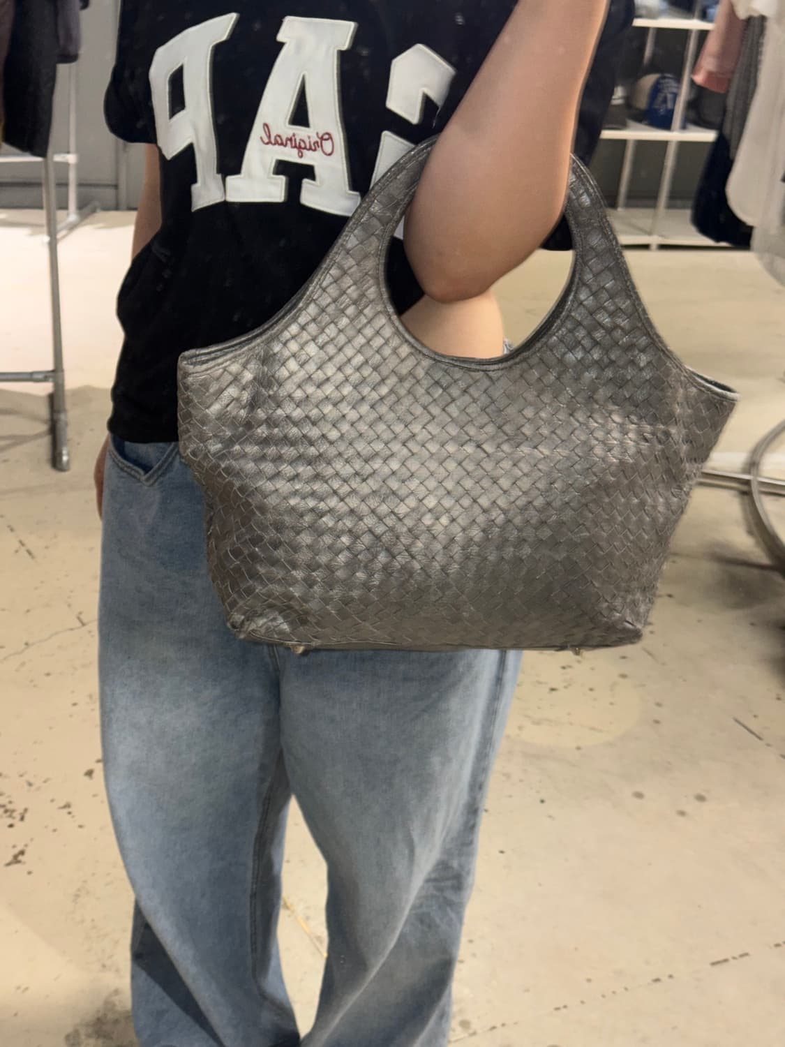 Metallic woven shoulder bag 상품이미지10