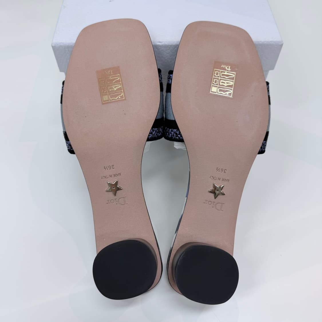 [미사용/235] 디올 디웨이 오블리크 뮬 샌들 힐 슬리퍼 파스텔 퍼플 상품이미지8