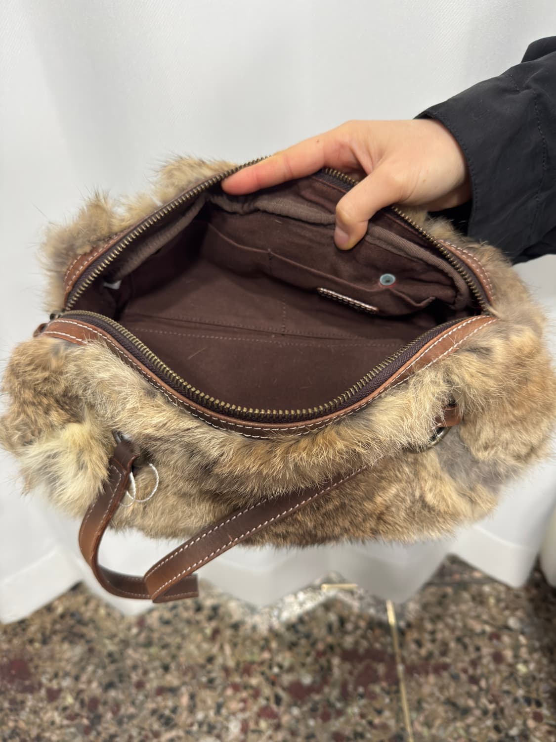 sazaby rabbit fur shoulderbag 상품이미지4