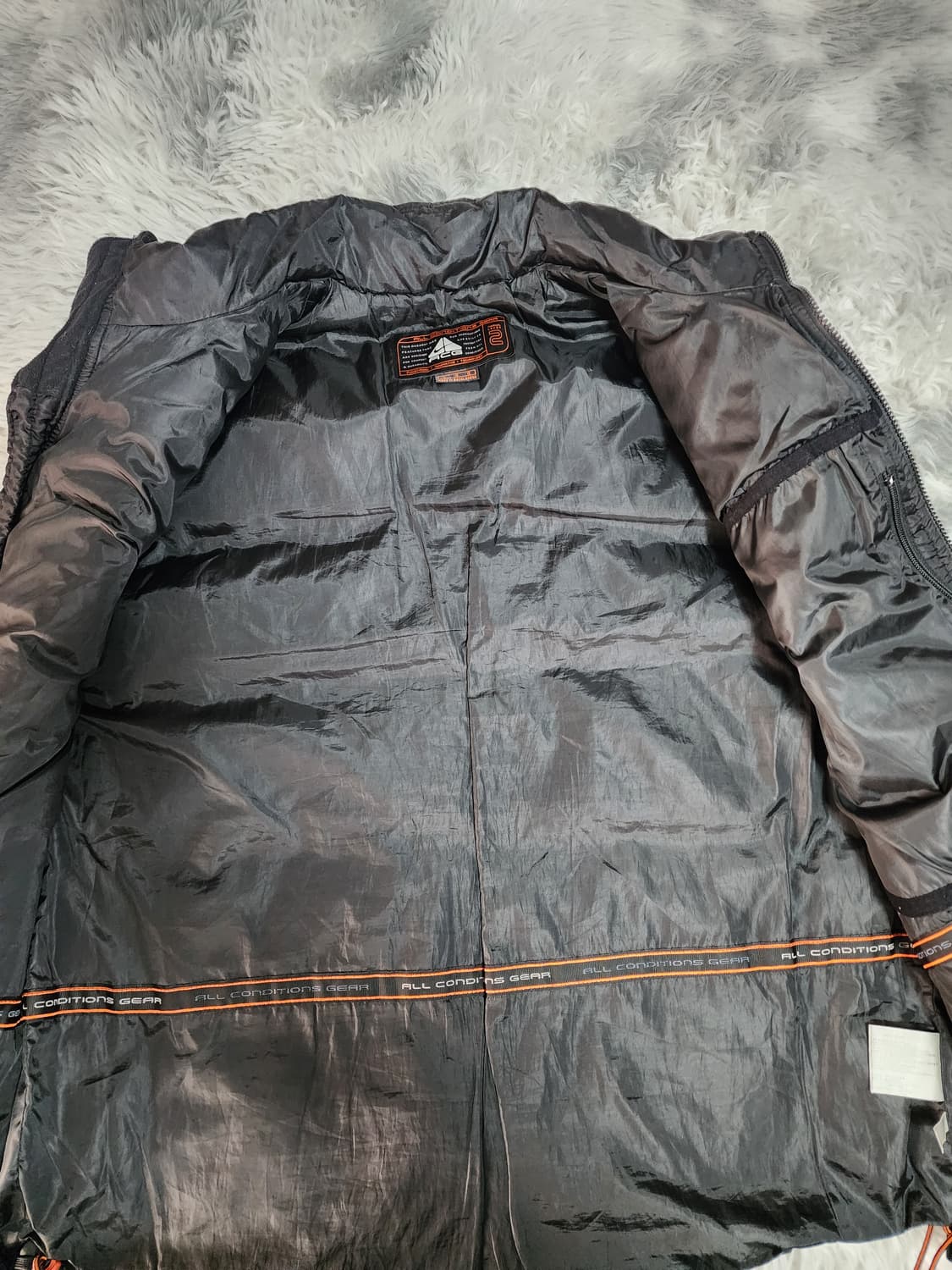 나이키 ACG  블랙 패딩 조끼 상품이미지3