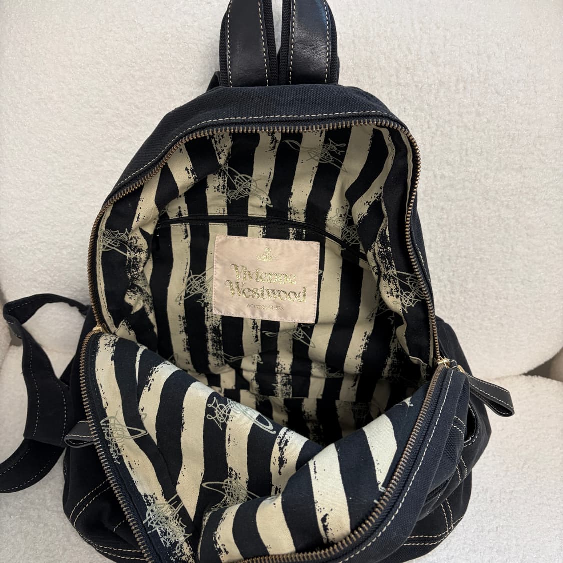 비비안웨스트우드 ORB금장 빅로고 코튼 백팩-블랙 상품이미지7