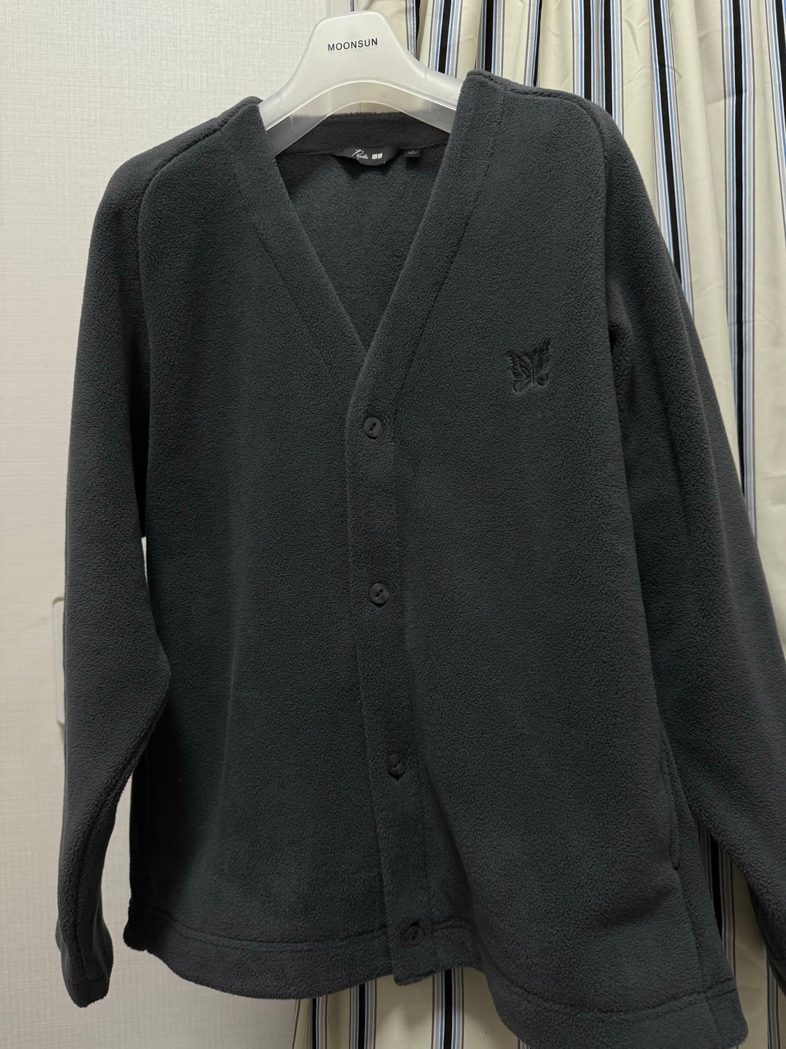 유니클로 X 니들스 콜라보 가디건 다크그레이 L사이즈 상품이미지1