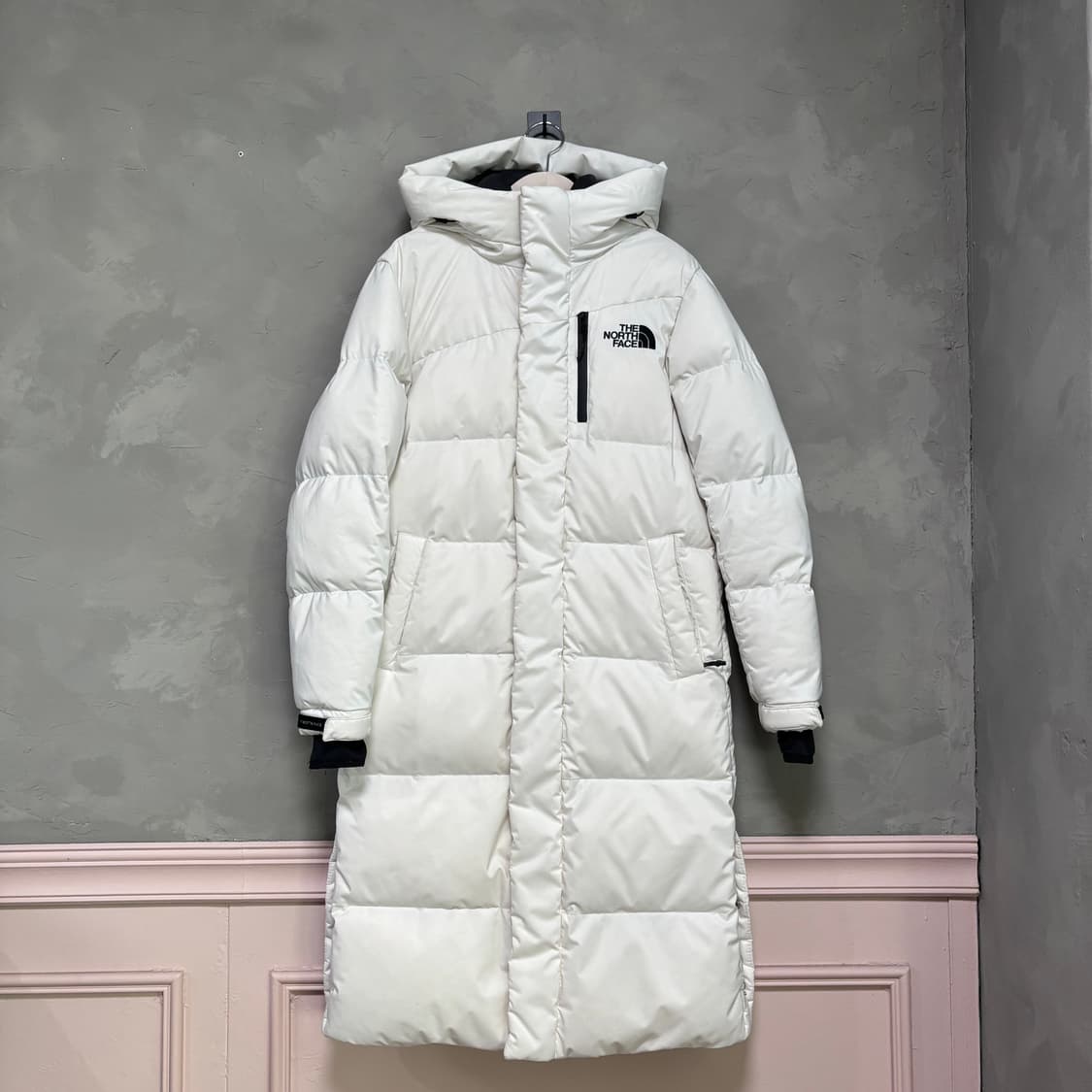 노스페이스 구스다운 롱패딩 화이트 상품이미지1