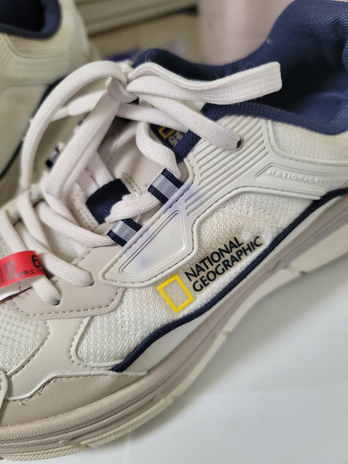 네셔널지오그래픽 운동화 사이즈 265 상품이미지2