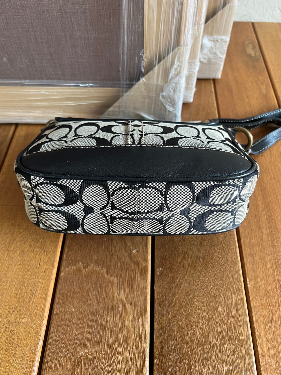 빈티지 코치 시그니처 턴락 크로스백 상품이미지8