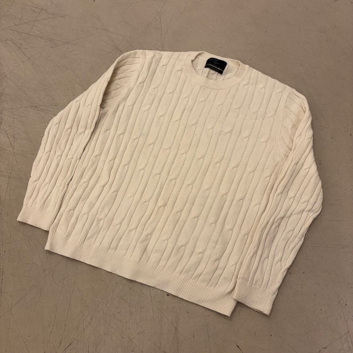 지오지아 캐시미어 케이블 니트 상품이미지1