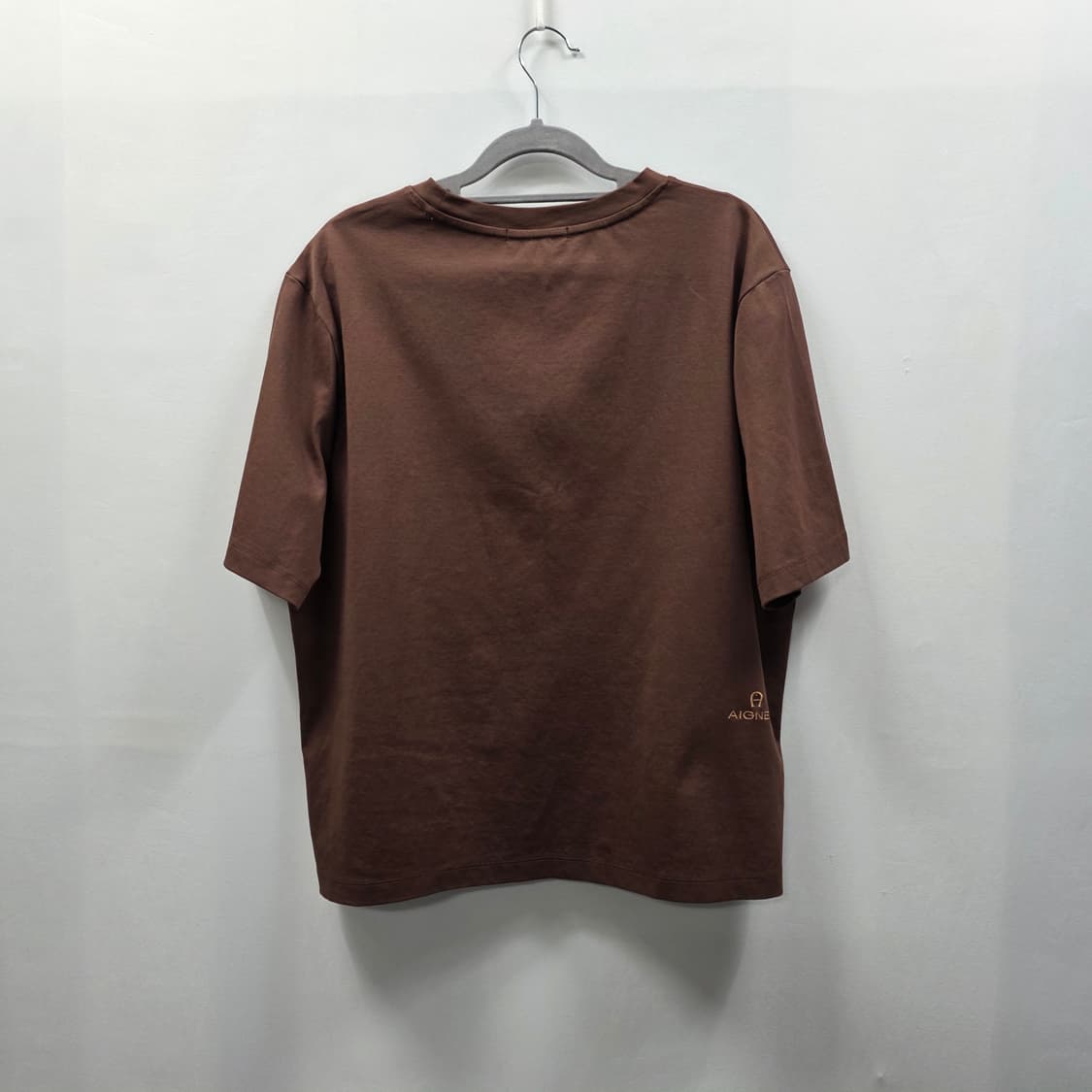 0190 [aigner]아이그너 로고 반팔 티셔츠 브라운XL 상품이미지2