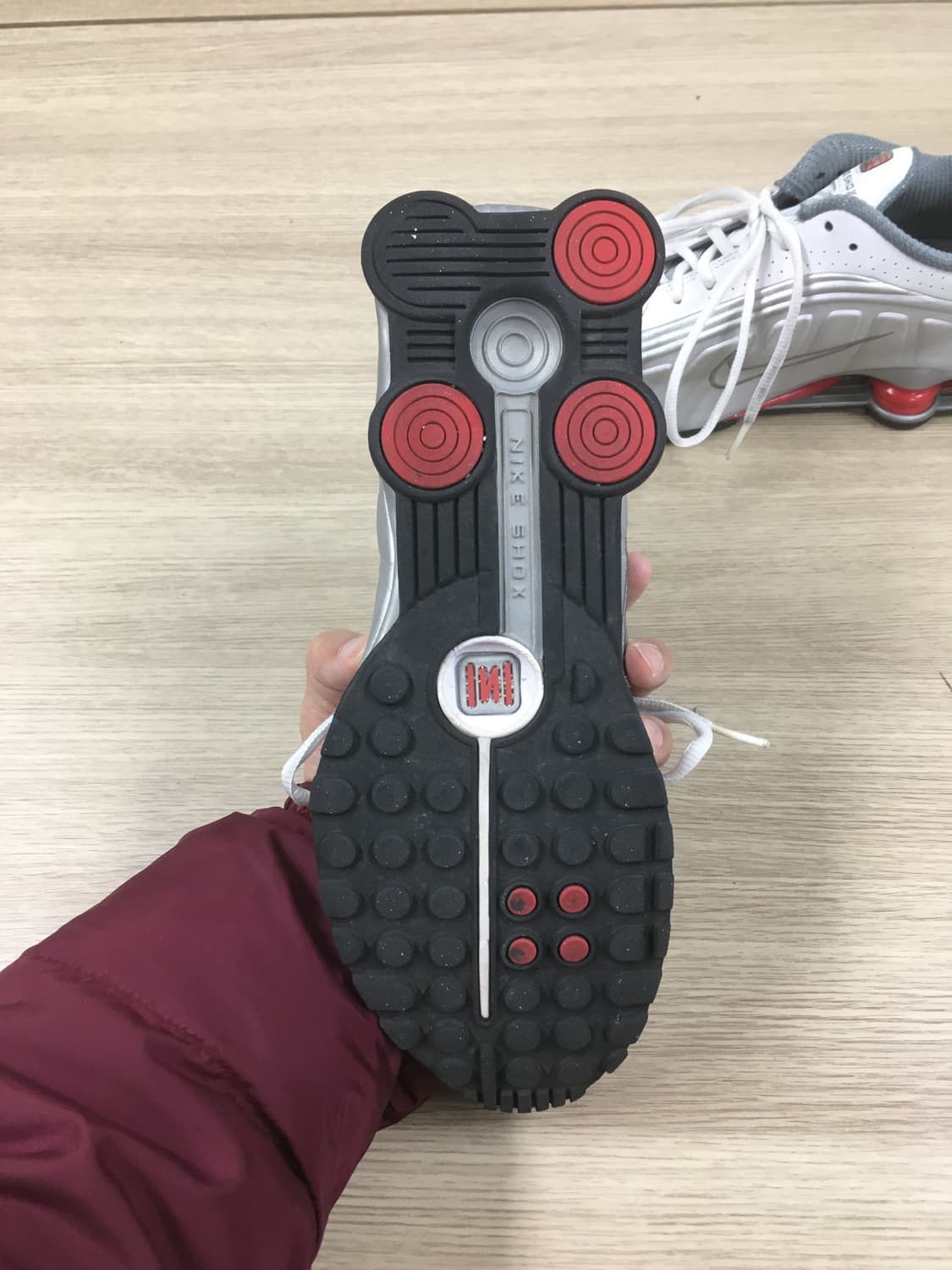 Nike Shox R4 Comet Red 샥스 실버 레드 상품이미지4