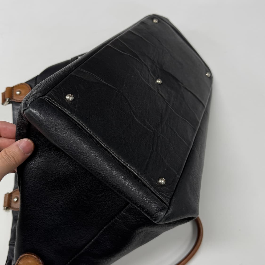 Margaret Howell two-tone leather bag  상품이미지6