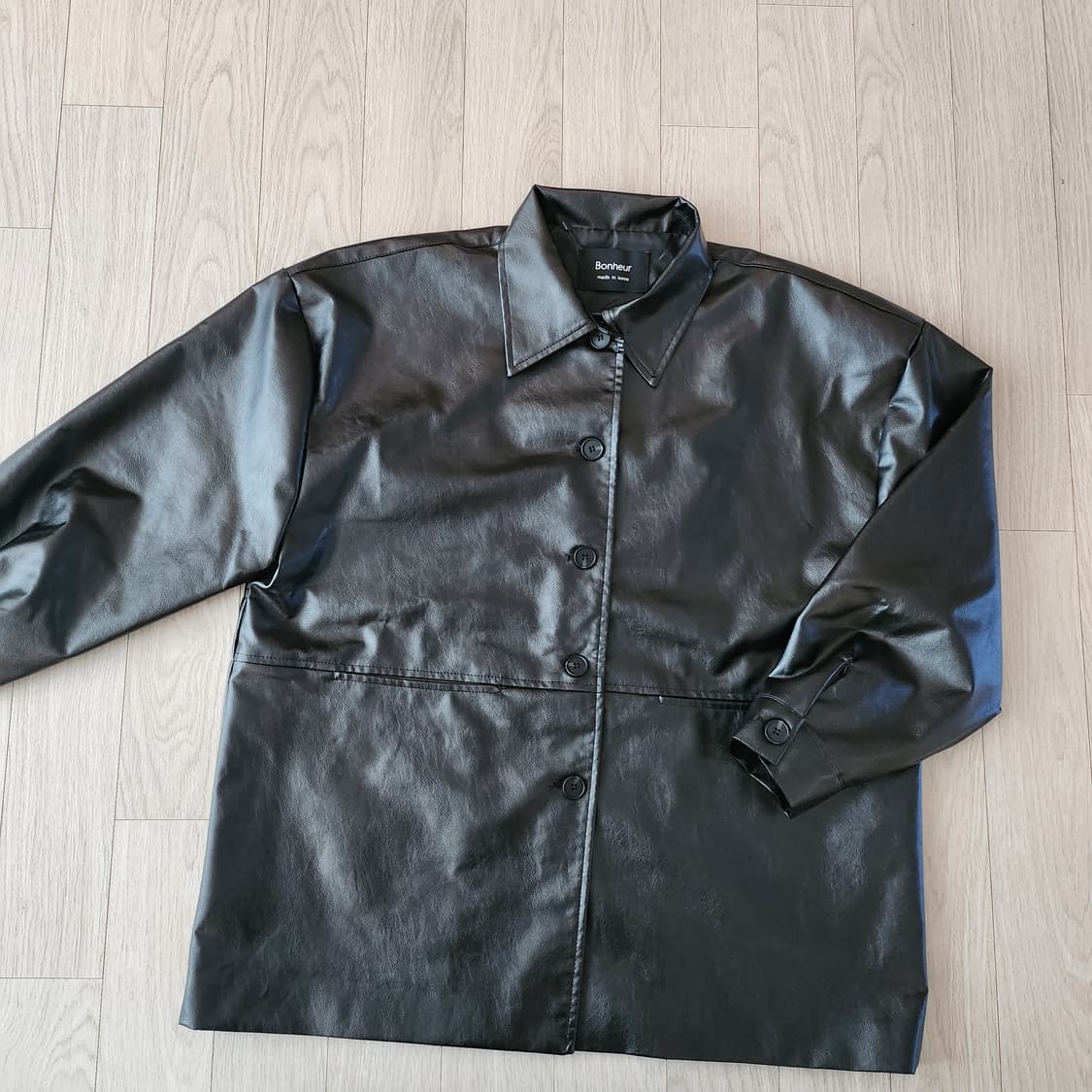 Bonheur 브랜드의 에코 레더 자켓 상품이미지5