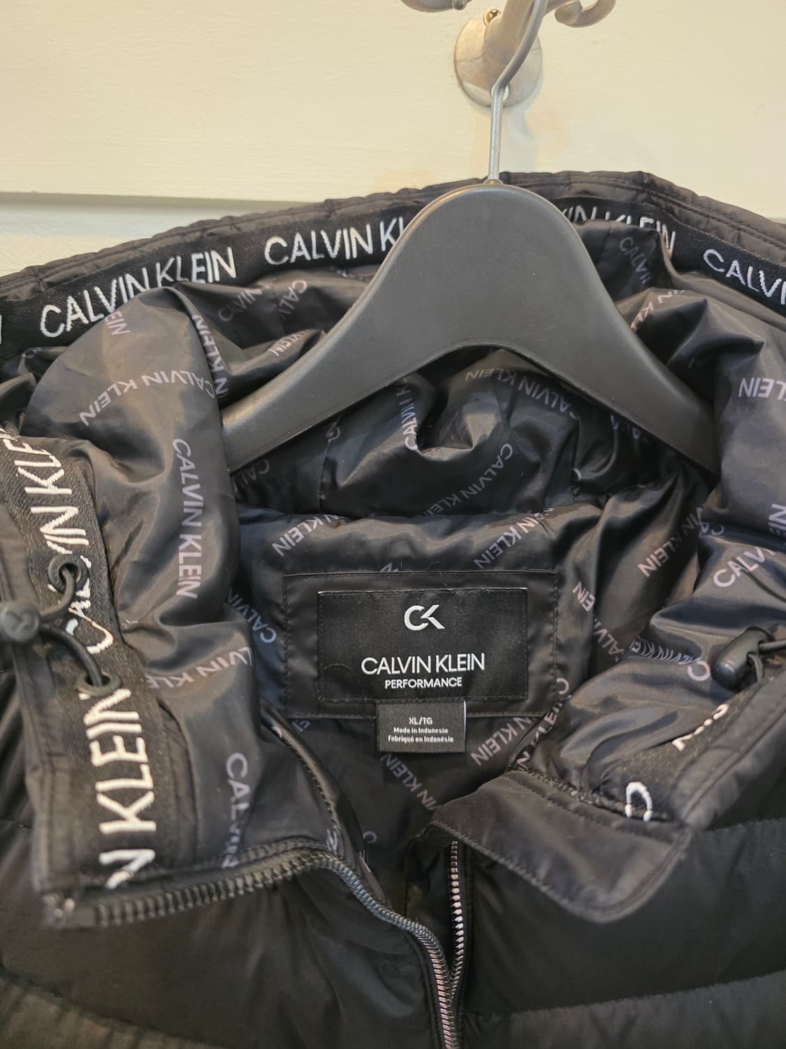 캘빈클라인 퍼포먼스 블랙 후드패딩 XL 상품이미지1