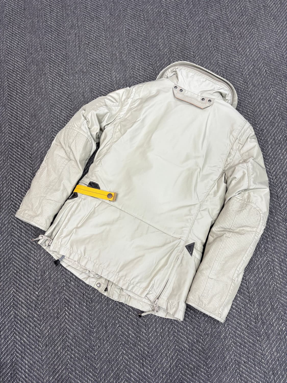 파라점퍼스 코디악 패딩 베이지xs 상품이미지9