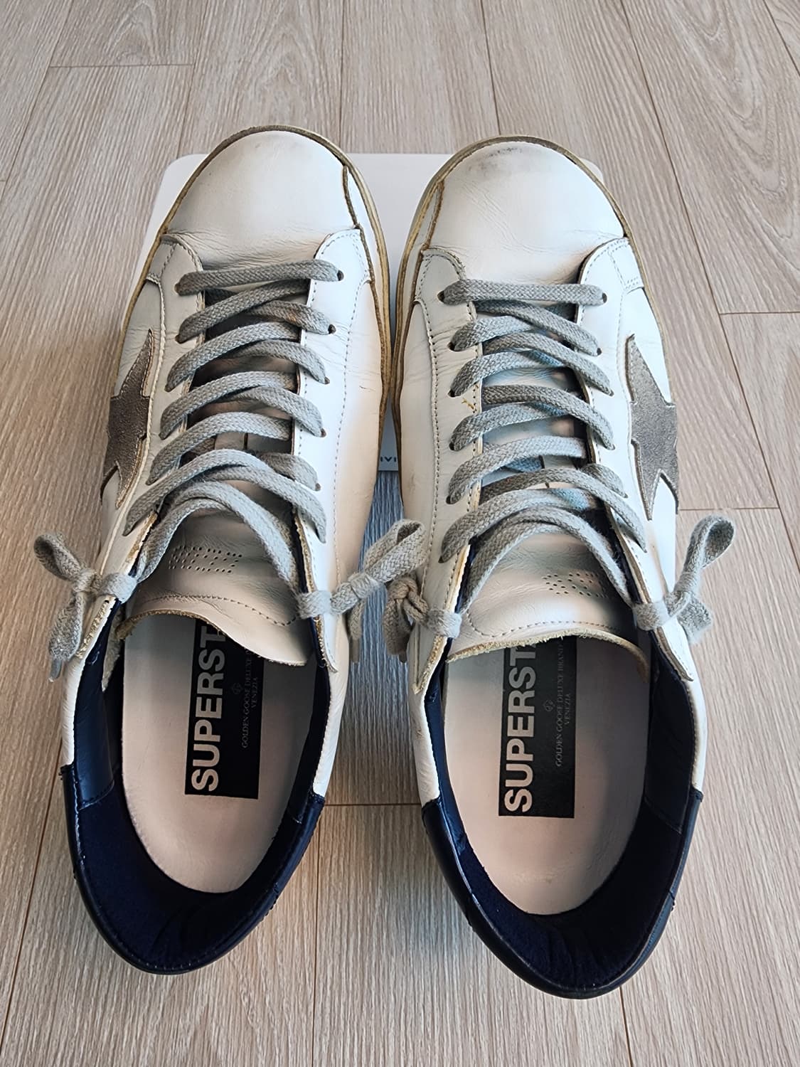 골든구스 슈퍼스타 스니커즈 정품 판매합니다  상품이미지3