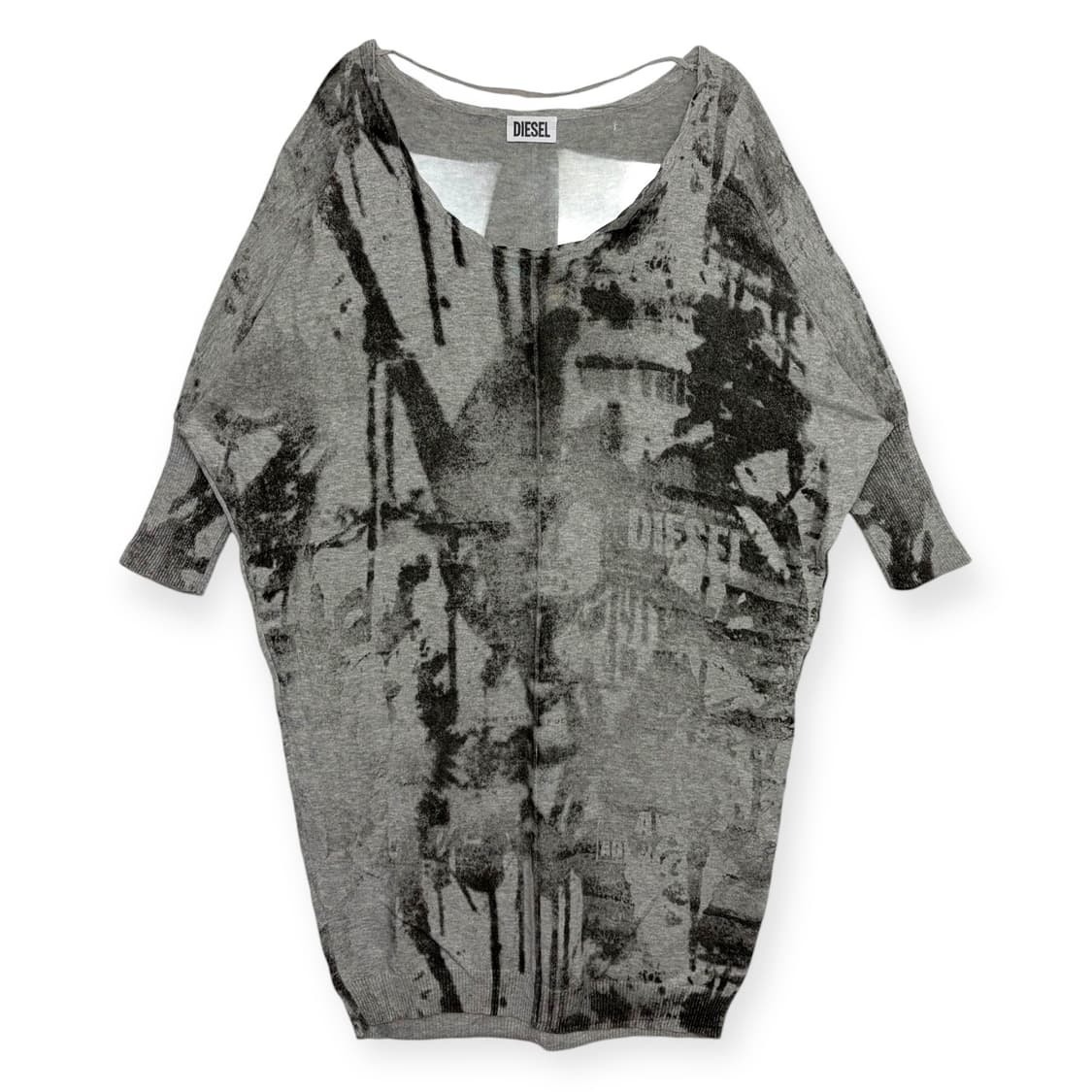 디젤 패턴 니트 원피스 티셔츠 상품이미지1