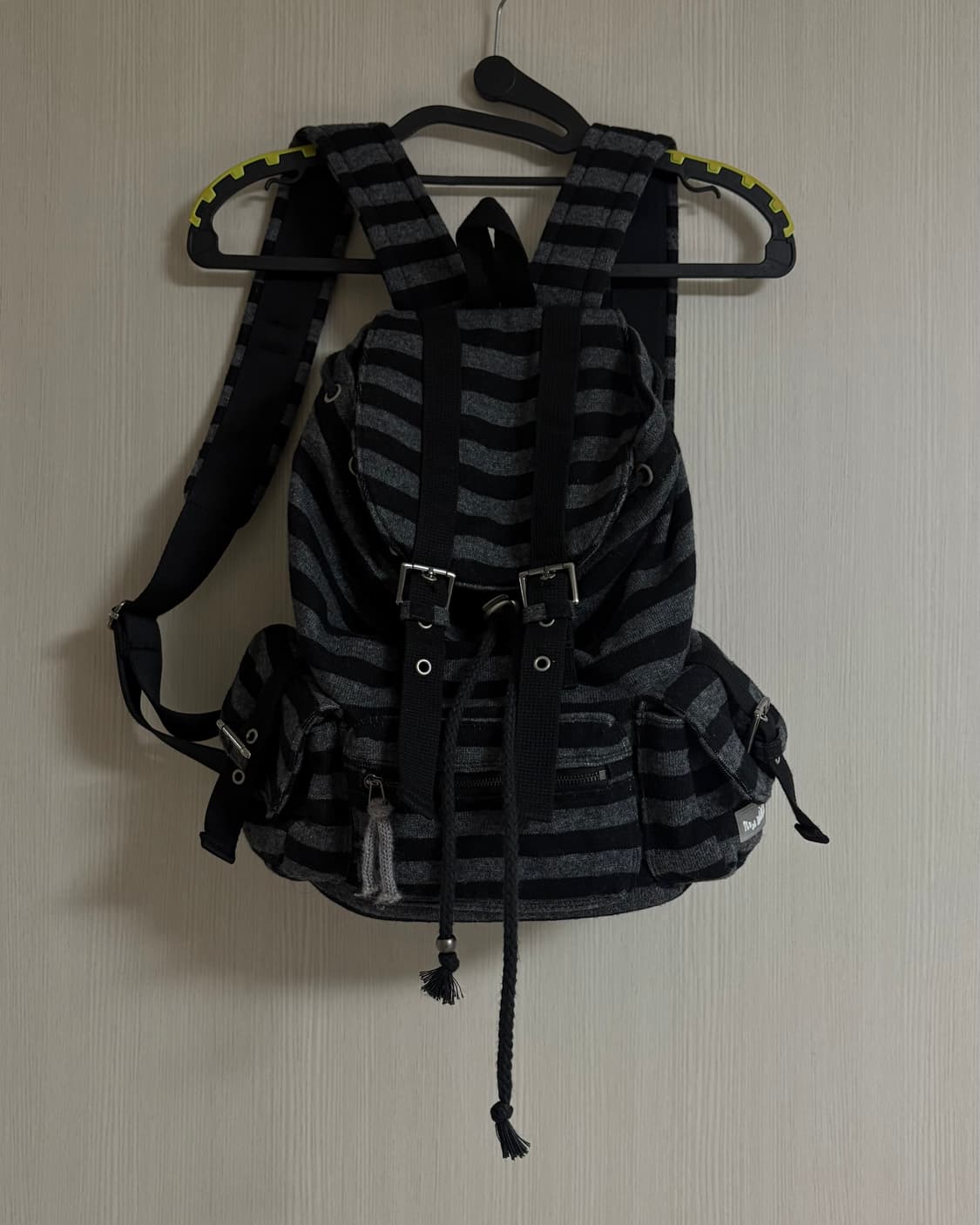 탠스댄스 백팩 wool stripe backpack black  상품이미지2