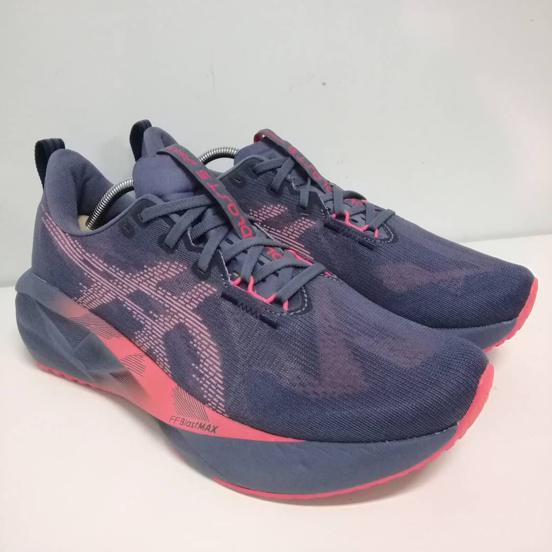 [270] 아식스 노바블라스트 5 그레이시 퍼플 코랄 리프 상품이미지2