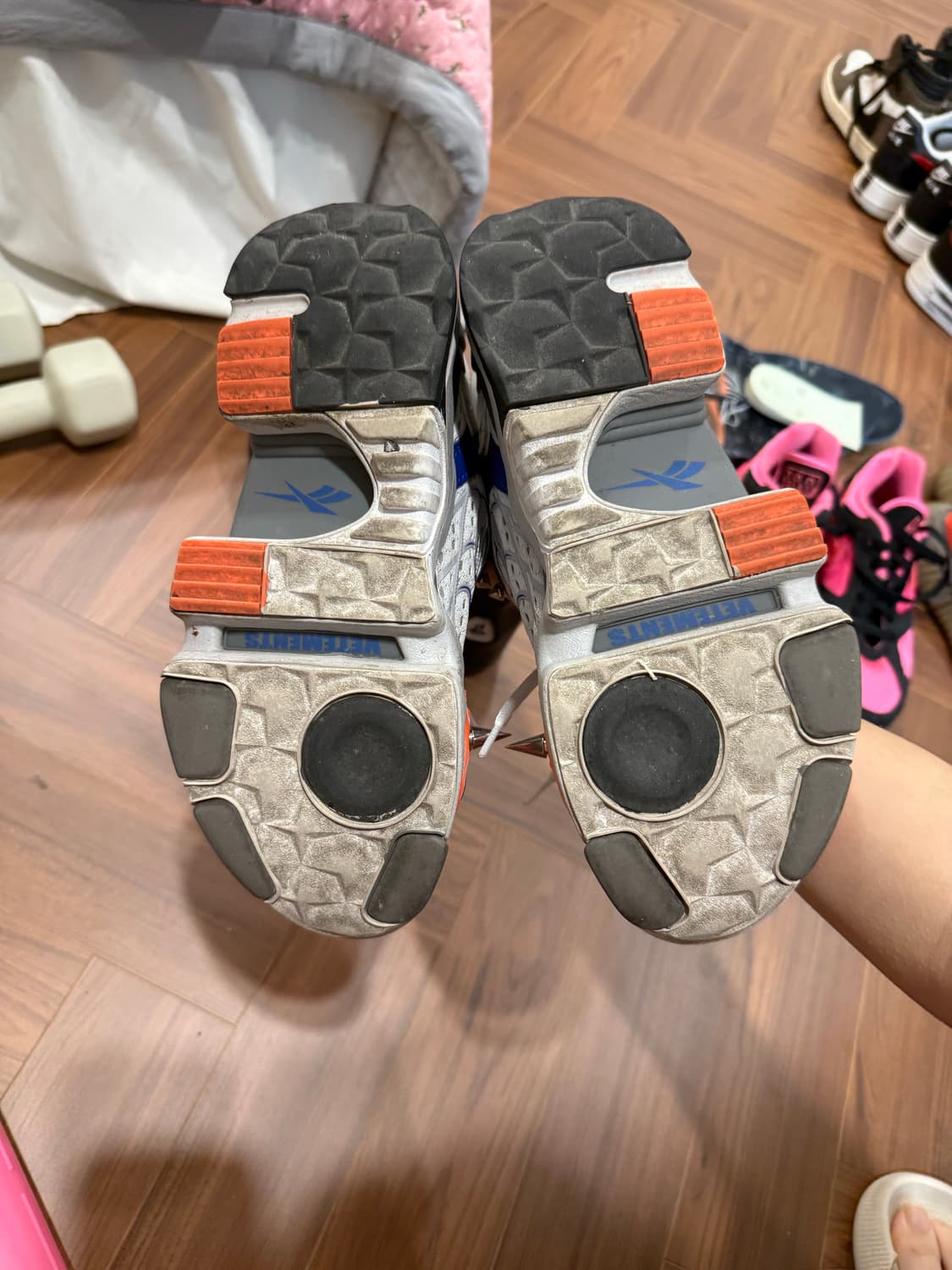 베트멍 스파이크 러너 400 상품이미지4