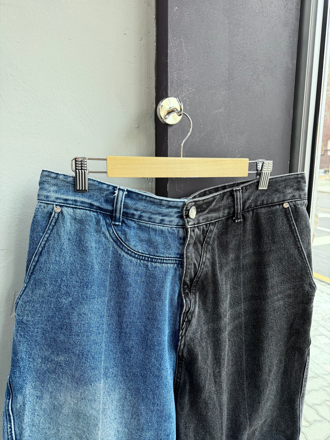 34/ 아더에러 이클립스 투톤 데님 팬츠 상품이미지3