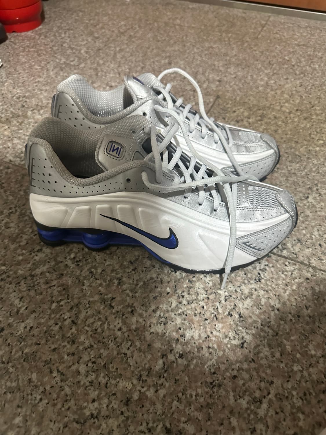 나이키 샥스 R4 상품이미지2