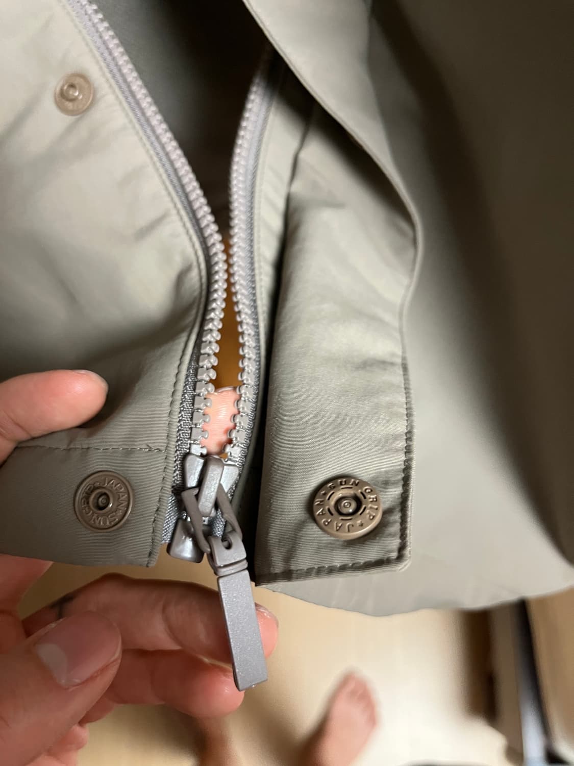 유니클로 브라운 바람막이 상품이미지6