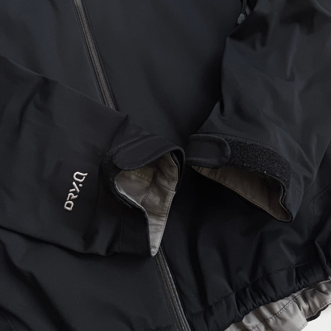 마운틴하드웨어 고프코어 드라이큐 마운틴 바람막이 자켓 상품이미지5