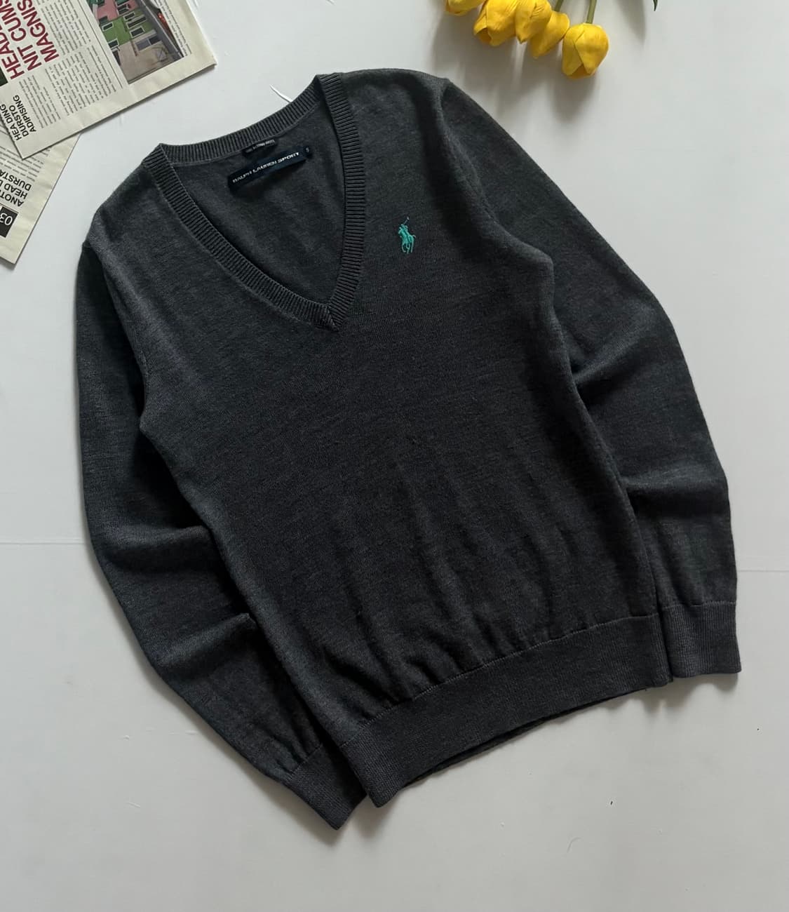 Polo 폴로랄프로렌 그레이 V넥 니트 상품이미지1