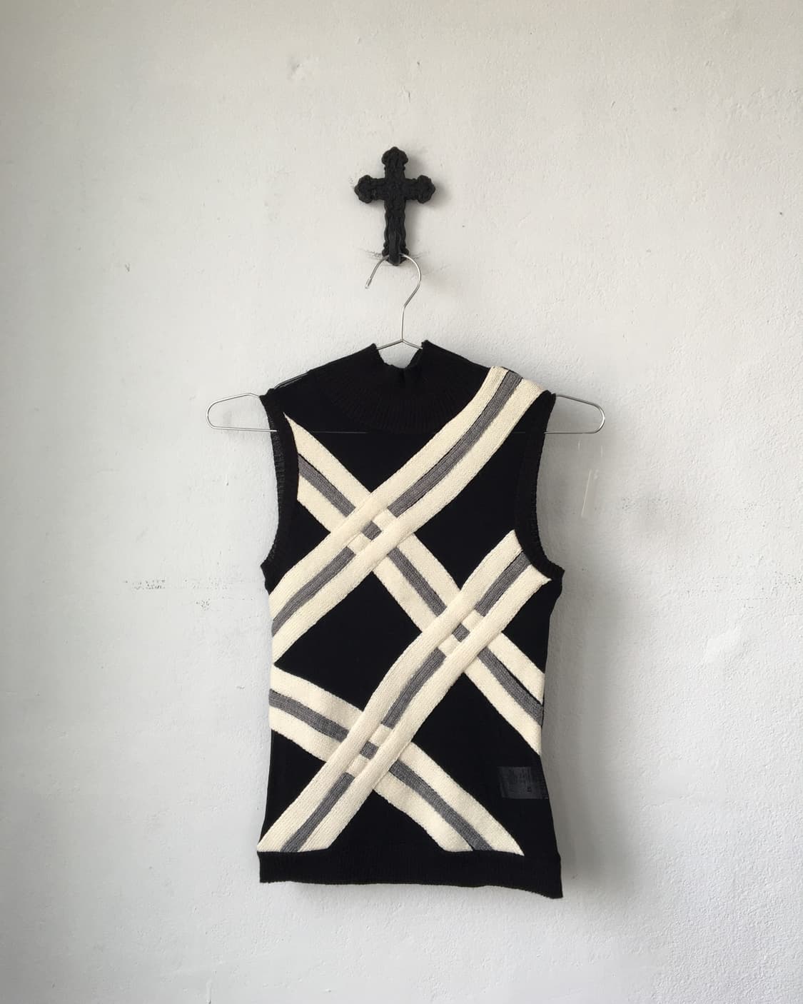 Line detail high neck knit sleeveless 상품이미지2