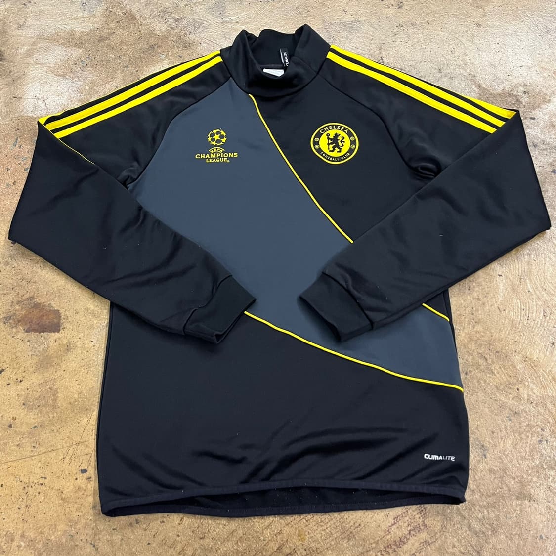 아디다스  맨유 블랙 옐로우 져지 롱슬리브 95 상품이미지2