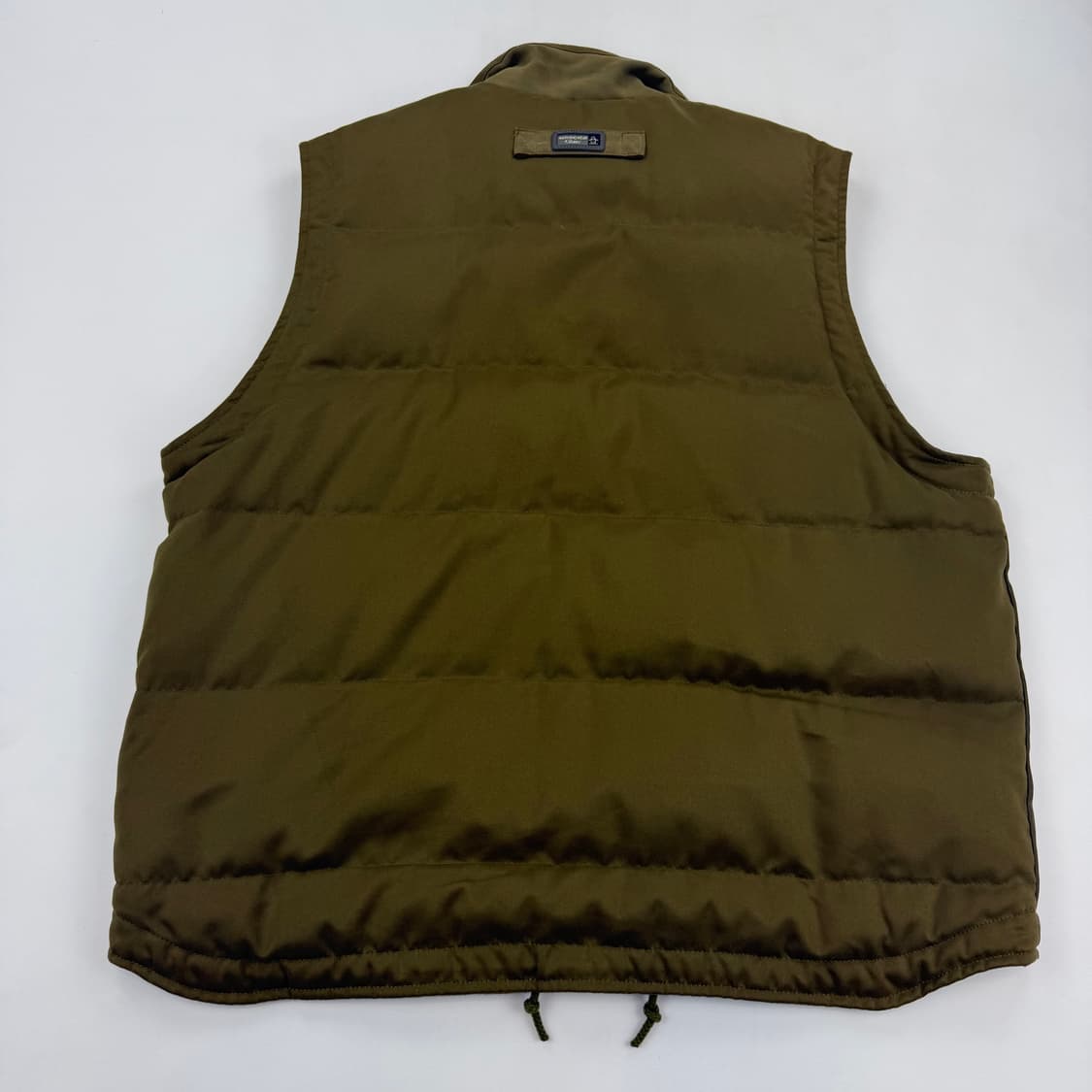 먼싱웨어 클래식 카키 패딩조끼 상품이미지8