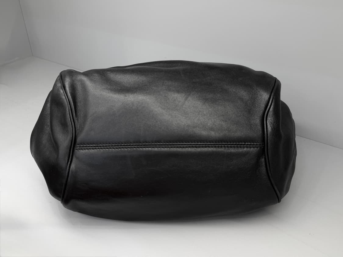 페라가모 간치니 락 소프트 카프스킨 숄더백 상품이미지7