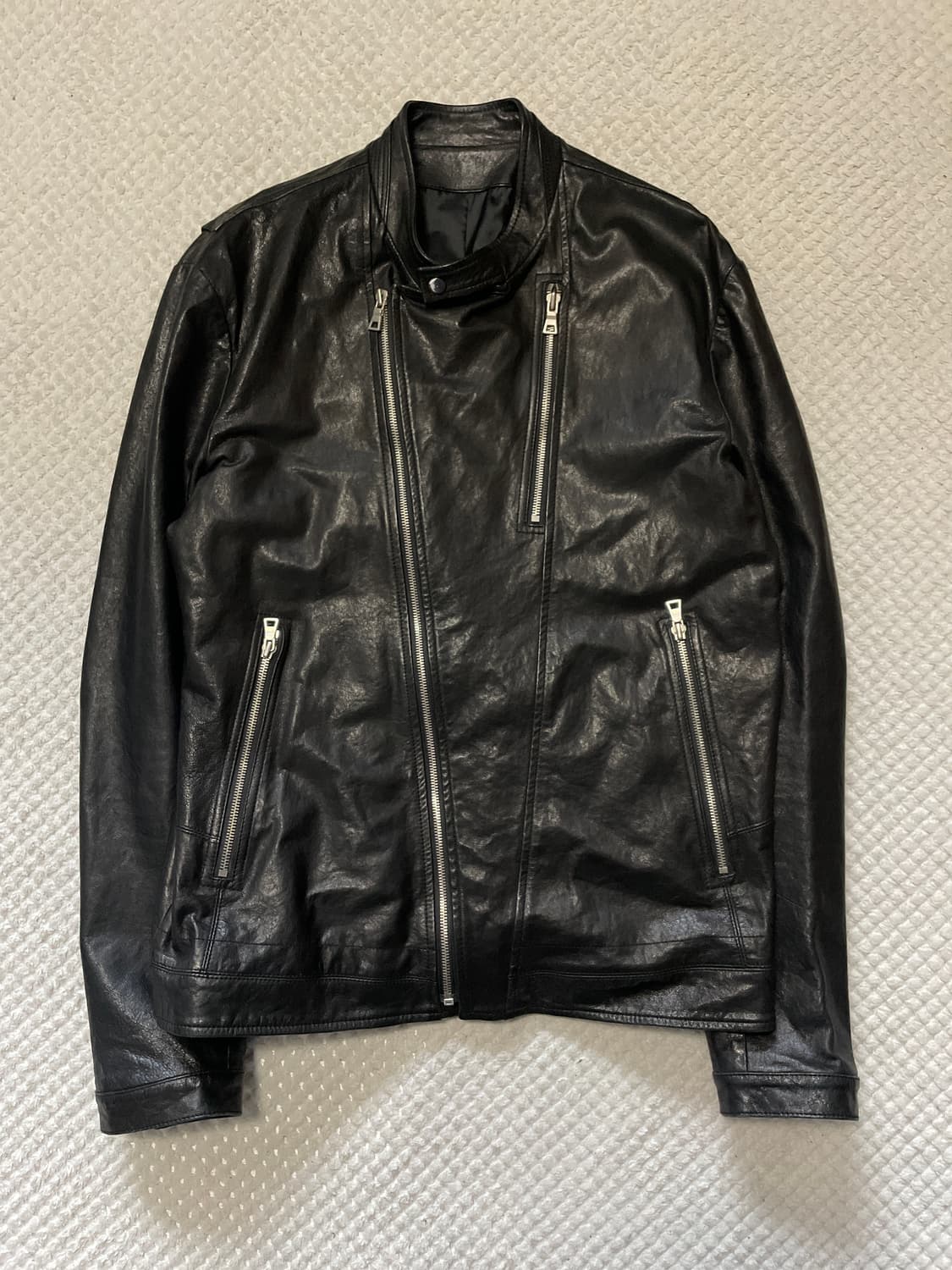 웨스턴 무드 램스킨 양가죽 절개 바이커 레더 자켓 상품이미지1