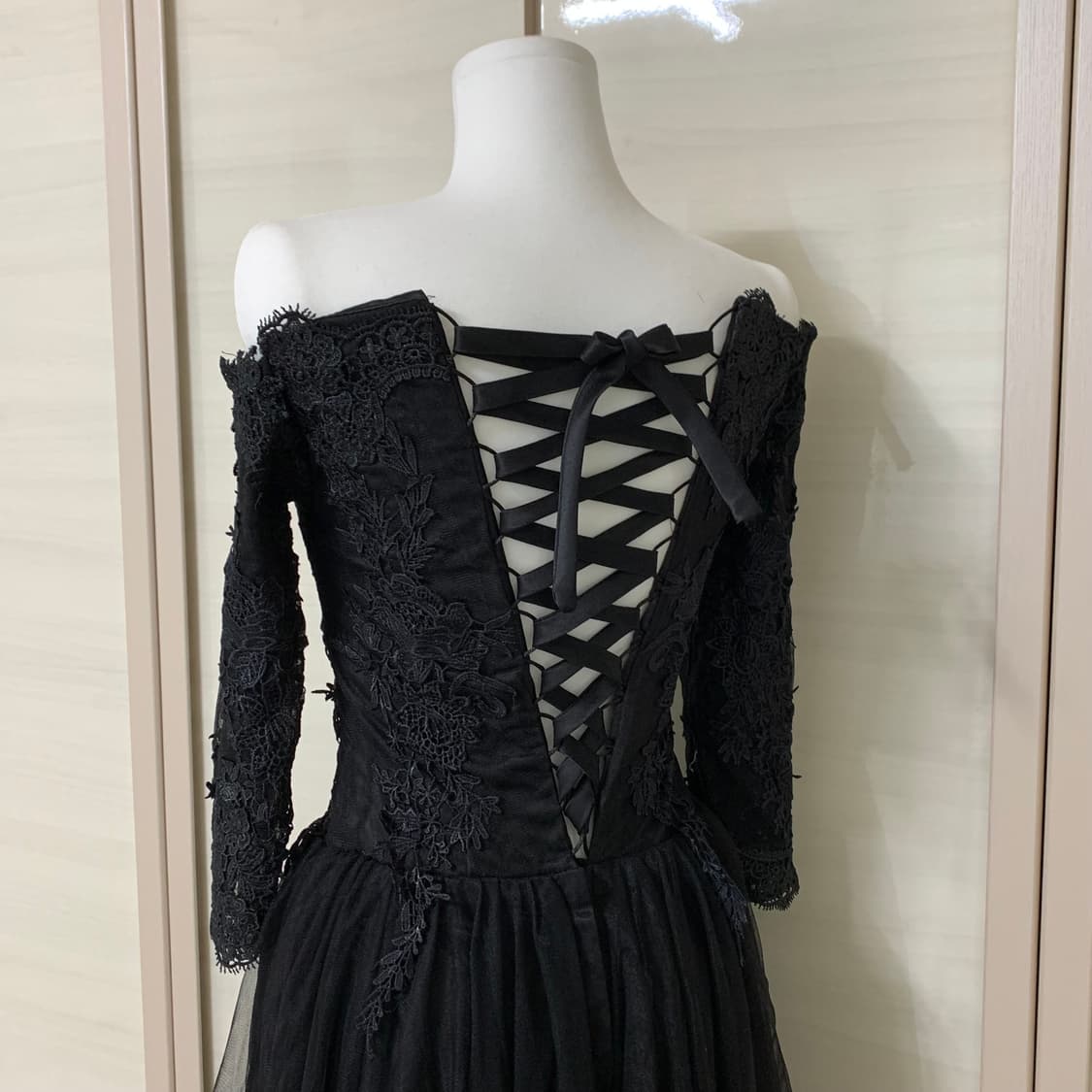 파티 연주회 코르셋 오프숄더 드레스 블랙 웨딩드레스 쉬폰 자수 레이스업 상품이미지7